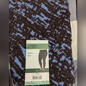 Terra & Sky Black and Blue Patterned Leggings